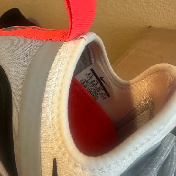 Nike Women’s Shoes in Gray and Red - Picture 6 of 6